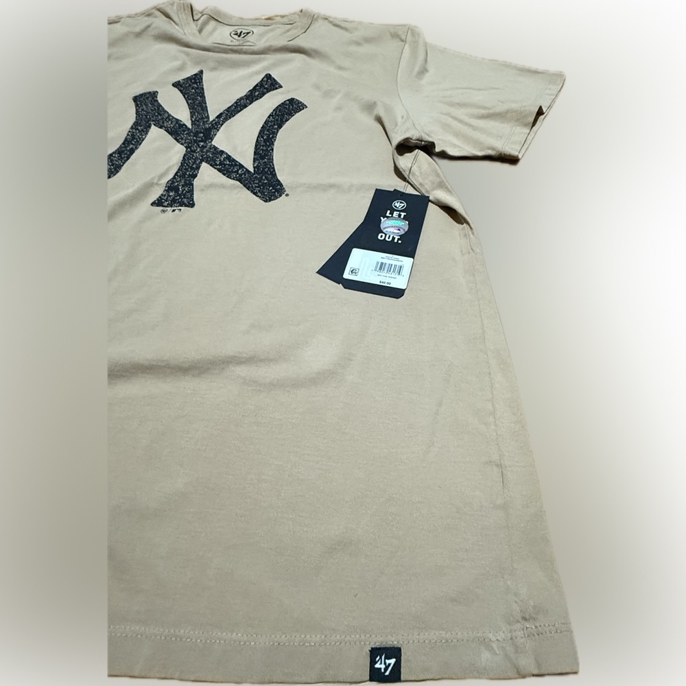 ‘47 Brand Light Tan New York Yankees T-Shirt - Picture 5 of 7